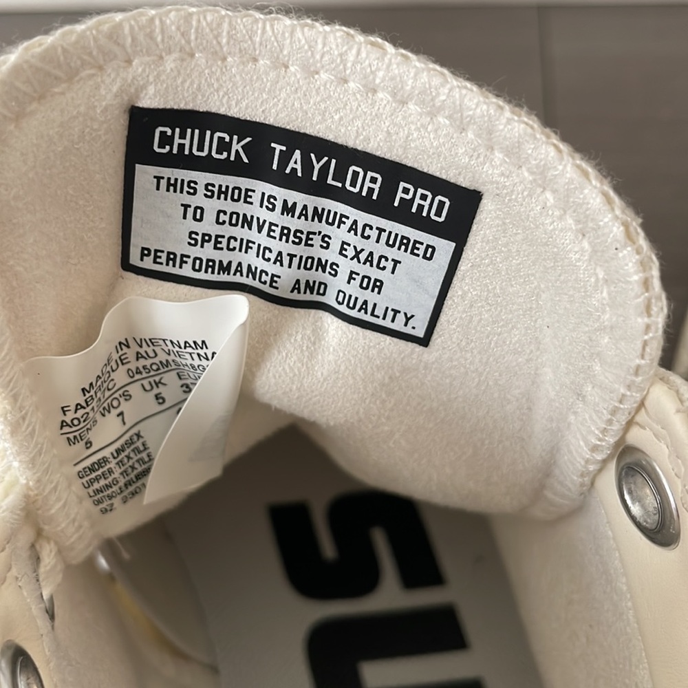 Brand New Never Worn Converse Chuck Taylor All Star Pro White - Picture 6 of 8